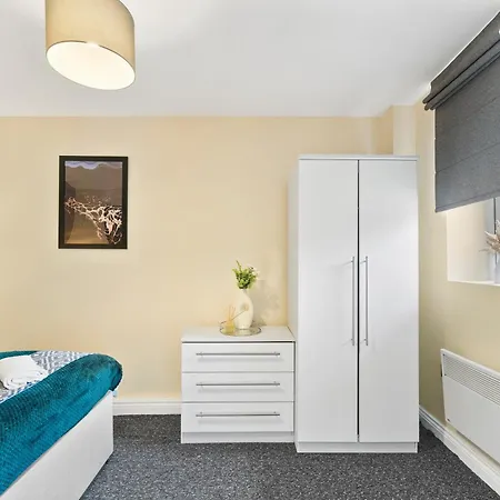 Apartment Boutique - Parking - Sleeps 4