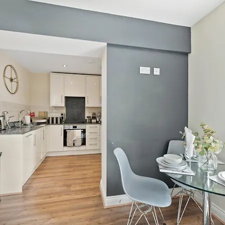 Boutique - Parking - Sleeps 4 Leeds (West Yorkshire)