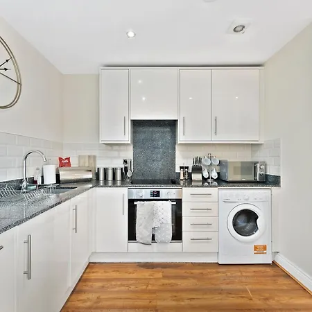 Boutique - Parking - Sleeps 4 *